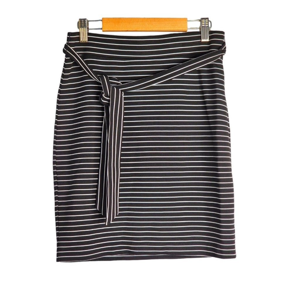 The Loft Black White Striped Women's Petite Skirt Size XS